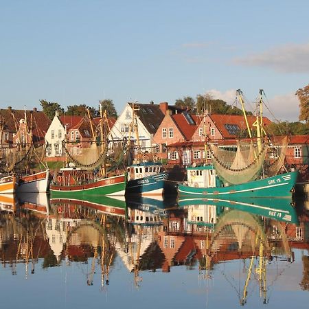 Bummert Am Hafen 3 Greetsiel Krummhoern Exterior photo